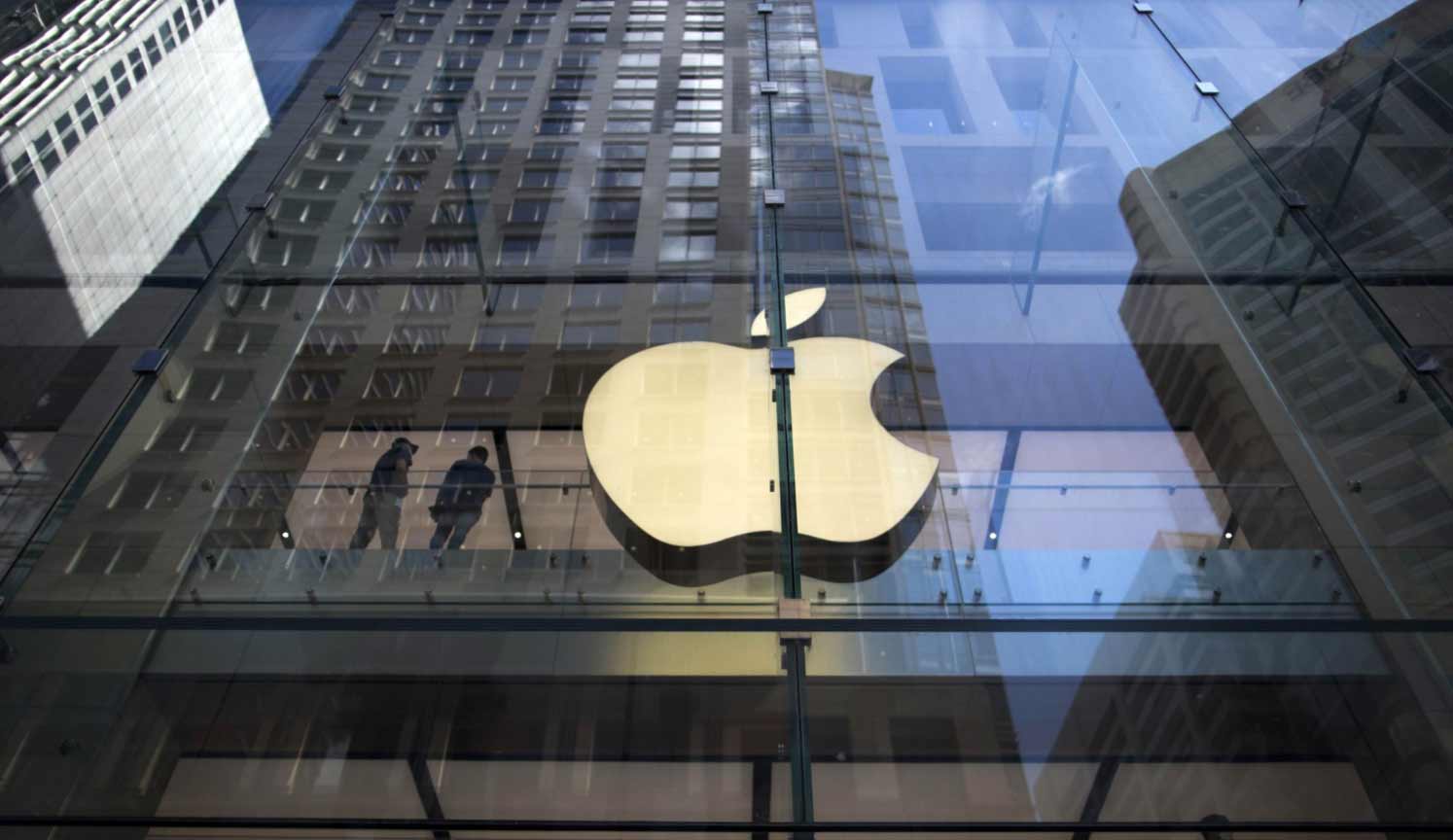 Apple to end credit card partnership with Goldman Sachs - WSJ