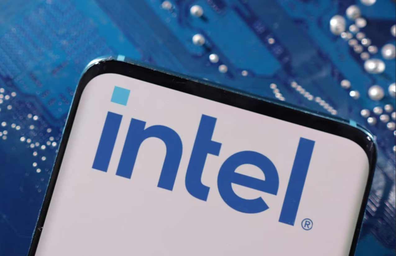 Intel Beats Expectations as Margins Rise, Manufacturing Momentum Builds