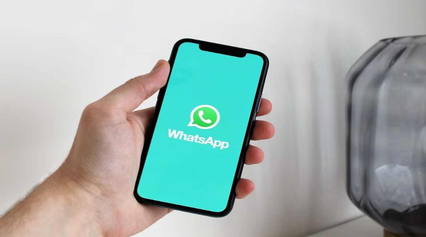 WhatsApp could introduce 'Nearby File Sharing' feature similar to Apple's AirDrop